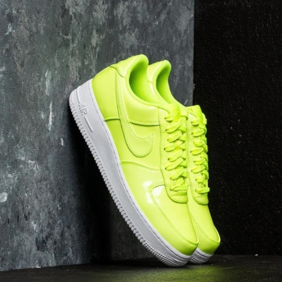 nike air force 1 uv light